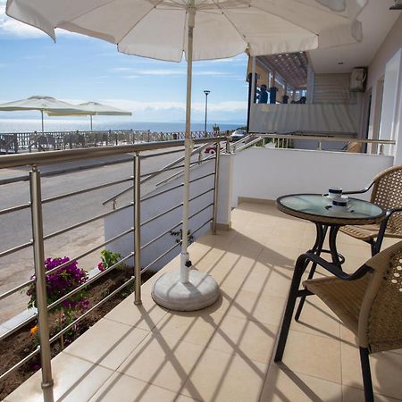 Al Mare Villas Skála Marión Værelse billede